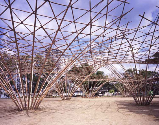 ryuichi ashizawa architects: bamboo forest and huts with water