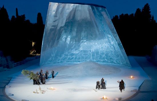 massimiliano fuksas: scenography of medea and edipo for the greek theatre of siracusa, italy