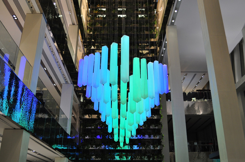 Chrystal Chandelier by WHITEvoid interactive art & design
