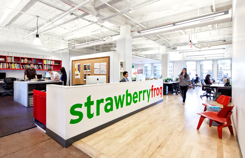 Matiz Architecture & Design Strawberry Frog