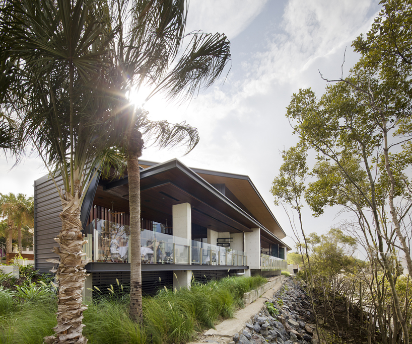 cardno s.p.l.a.t. & arkhefield: 'river quay' south bank parklands brisbane - 10