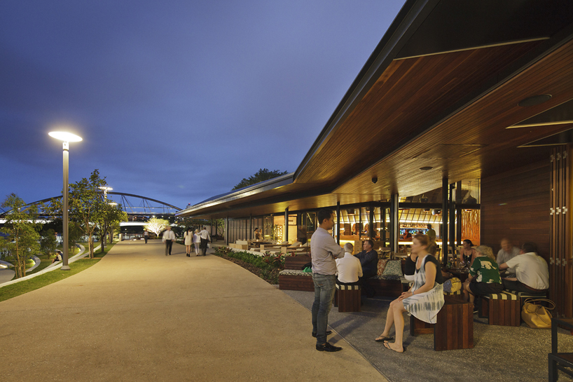 cardno s.p.l.a.t. & arkhefield: 'river quay' south bank parklands brisbane - 6