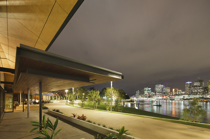 cardno s.p.l.a.t. & arkhefield: 'river quay' south bank parklands brisbane - 7