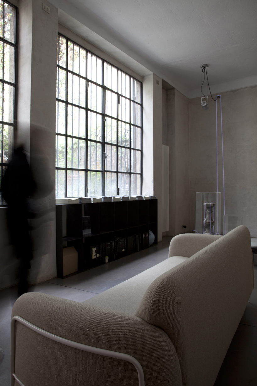 chris martin: mega sofa for massproductions