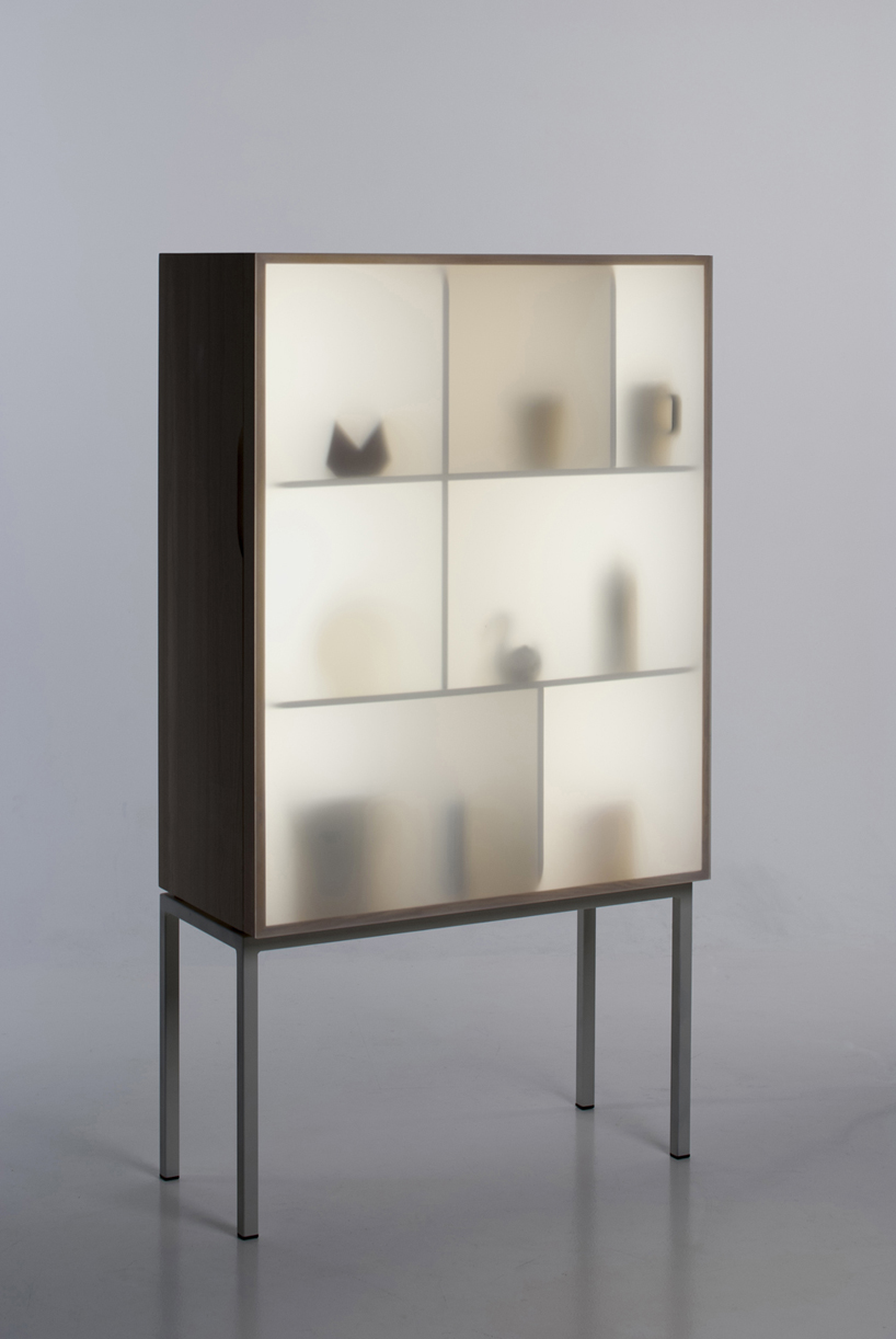stine knudsen aas: display away cabinet