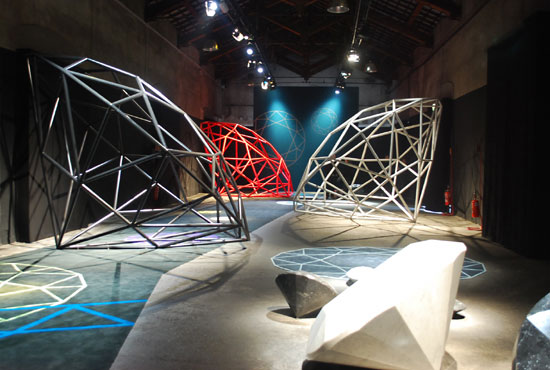 swarovski crystal palace 'osmosis' by arik levy at milan design week 09