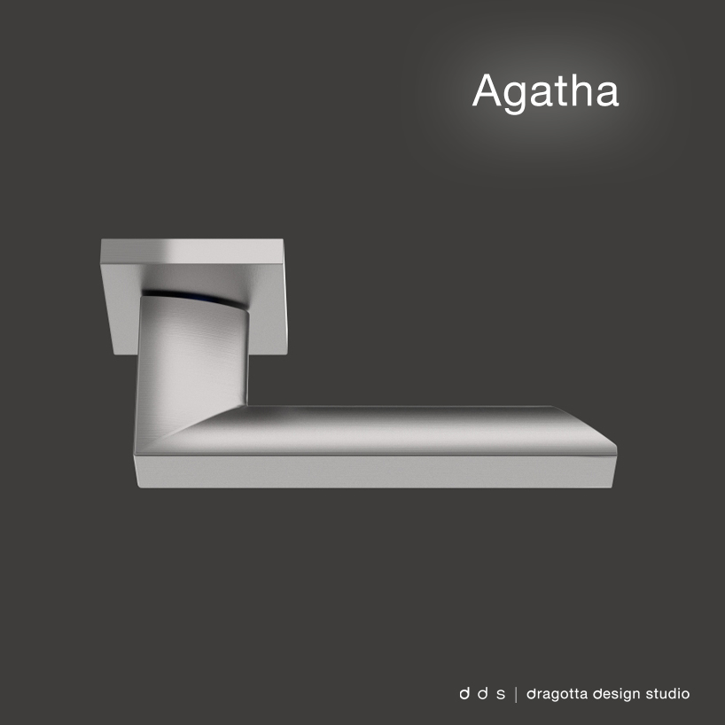 copy_0_agatha_2.jpg