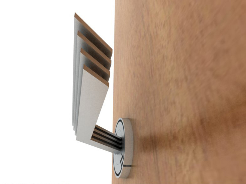 hands_on_door_handles_06b.jpg