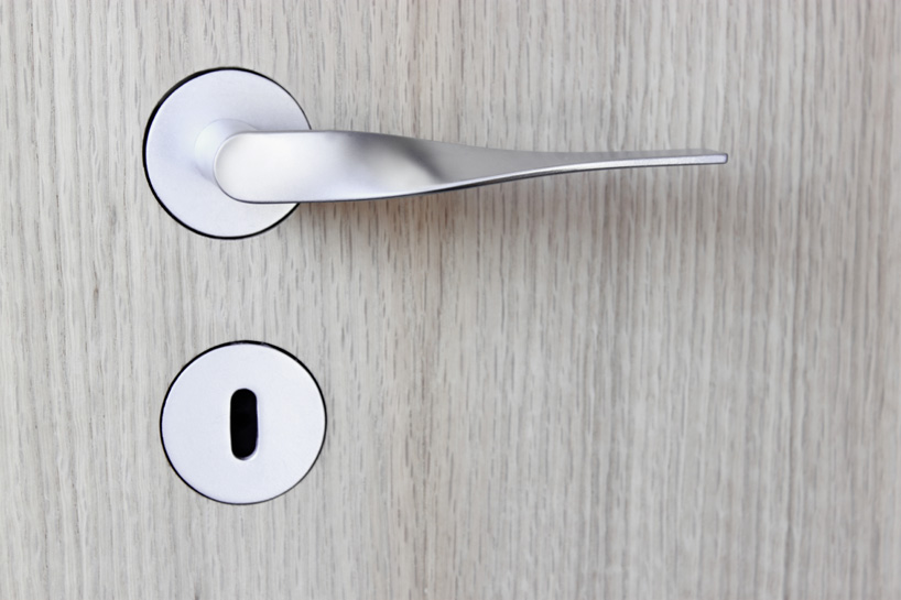 julianwilczek_handsondoorhandles_5_small.jpg