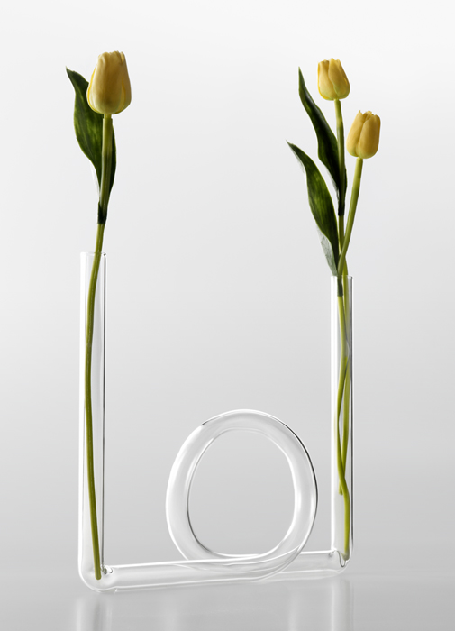 teteateteglassvase.jpg