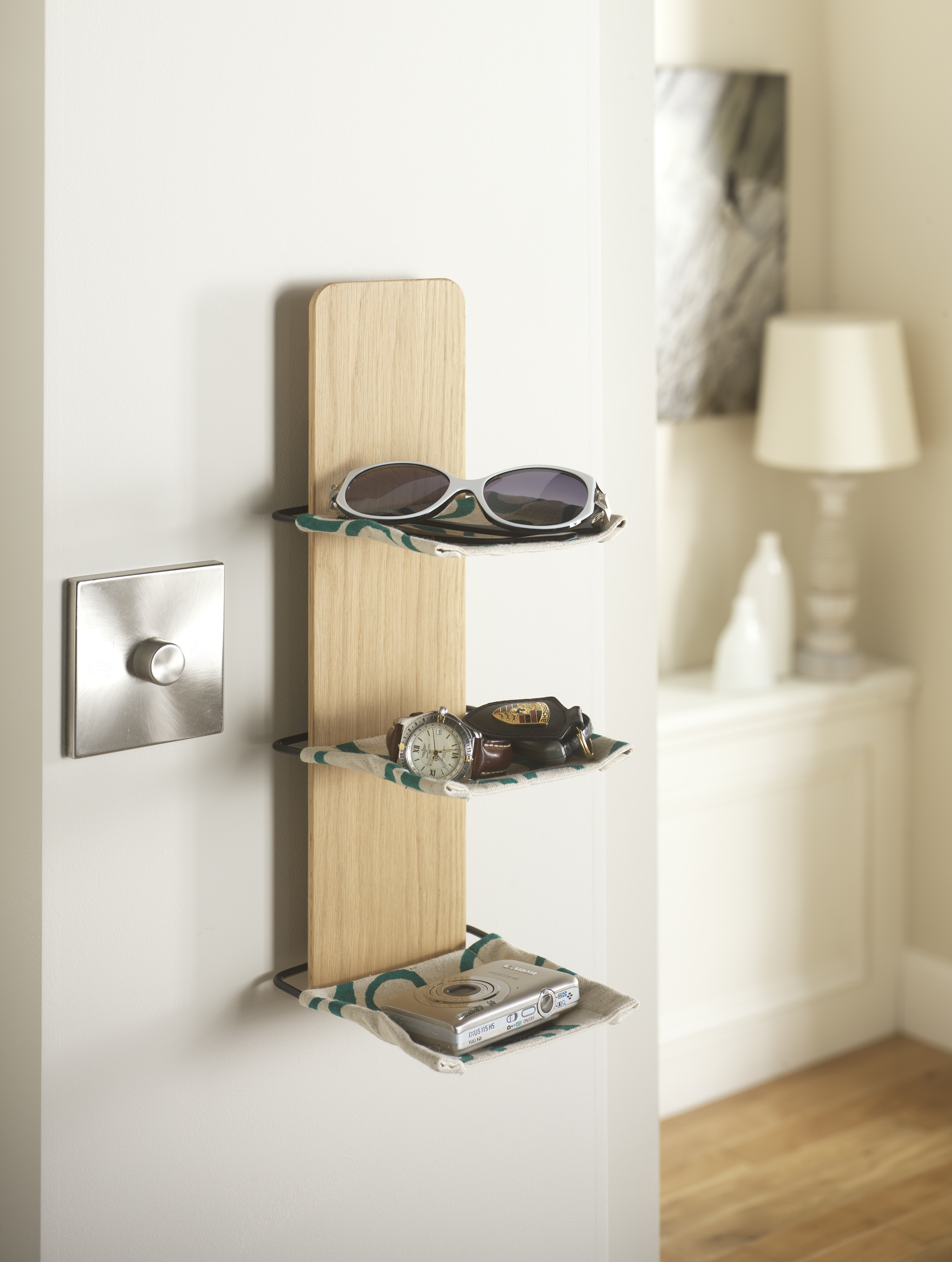 KEY SHELF_OAK_PORTRAIT_green_0002 Designboom Shop