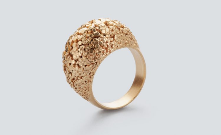 3d printed rhino gold ring by RADIAN, created with grasshopper workshop