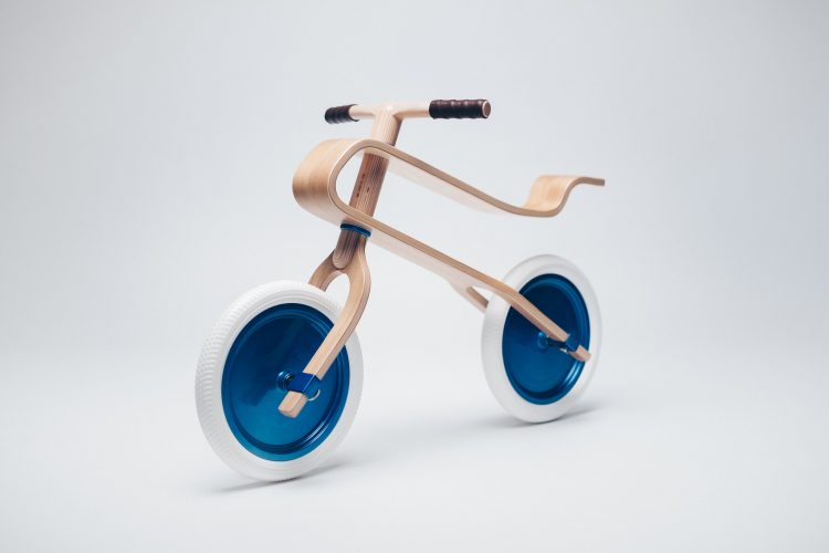 Brum brum wooden balance bike for kids