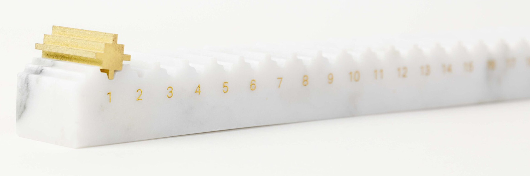 Arch Calendar – A Fusion of Arab Arches and Modern Minimalism