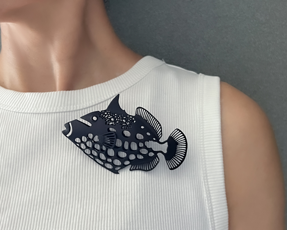 mongara-black-007-1000x800