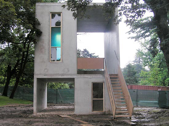 venice architecture biennale: alejandro aravena of elemental