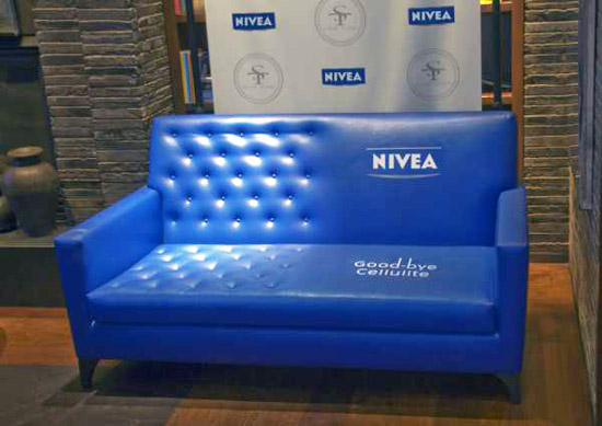 nivea's 'good bye cellulite' sofa installation