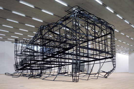 https://www.designboom.com/tools/WPro/images/08juneblogs/art1.jpg