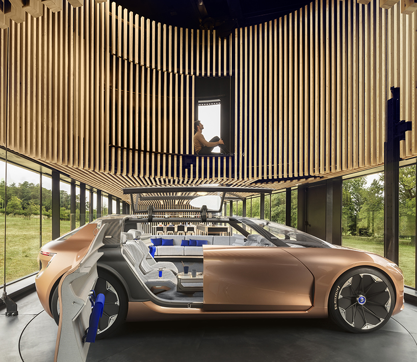 aleksandra gaca designs renault's concept car interior as home on the road