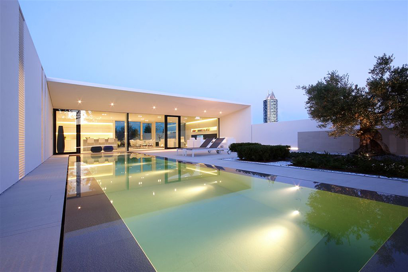 jm architecture builds the prefab jesolo lido pool villa in half a year