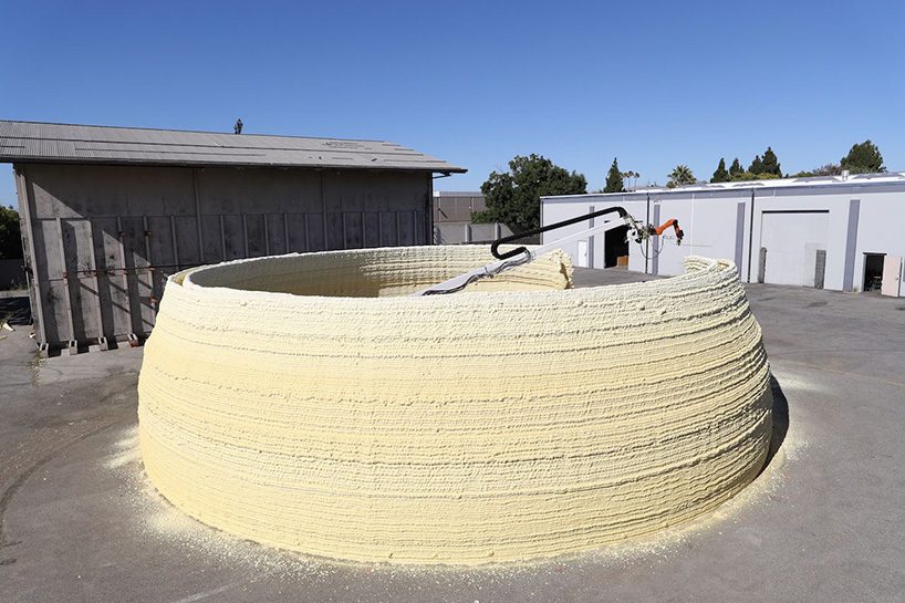 MIT develop rolling robot that can 3D print buildings