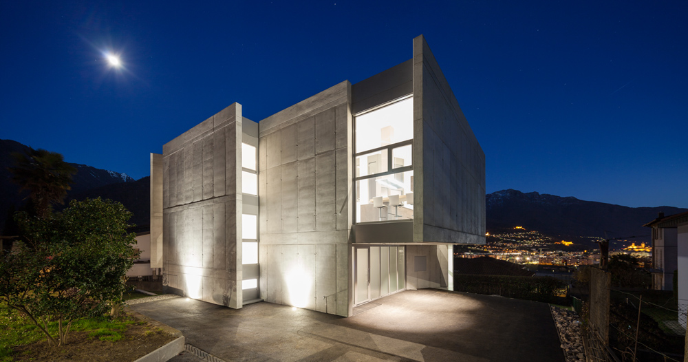 swiss house XXXIV is a collection of shifted concrete planes