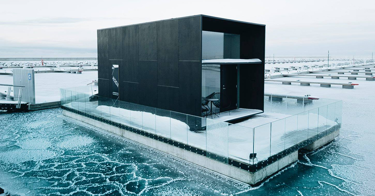 Kodasema s Tiny Prefab House Floats On Water Through Integrated Pontoons