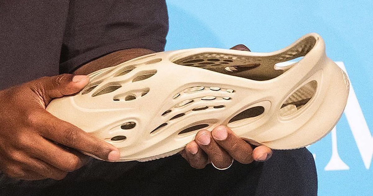 Release 2023] Kanye Look Away Louis Vuitton Just Launched Their Own Foam  Runners Clog