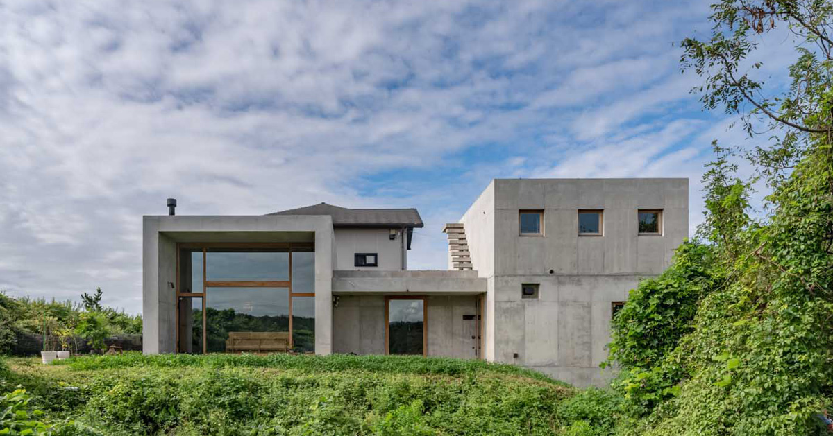 sagamine house by tomoaki uno architects is a concrete dwelling in