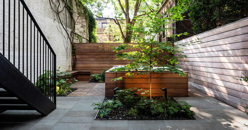worrell yeung transforms townhouse garden in historic brooklyn heights