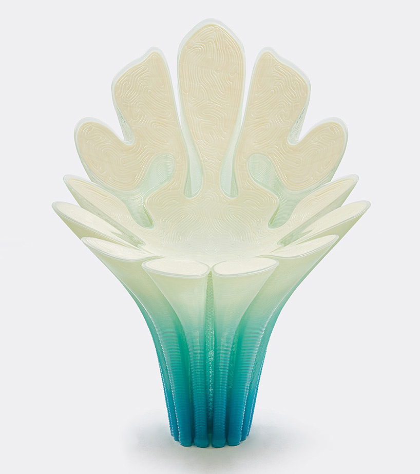 rise chair by zaha hadid architects for nagami is 3D printed