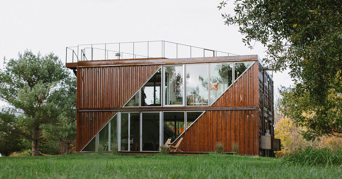 LOTEK combines six shipping containers into family house in new york