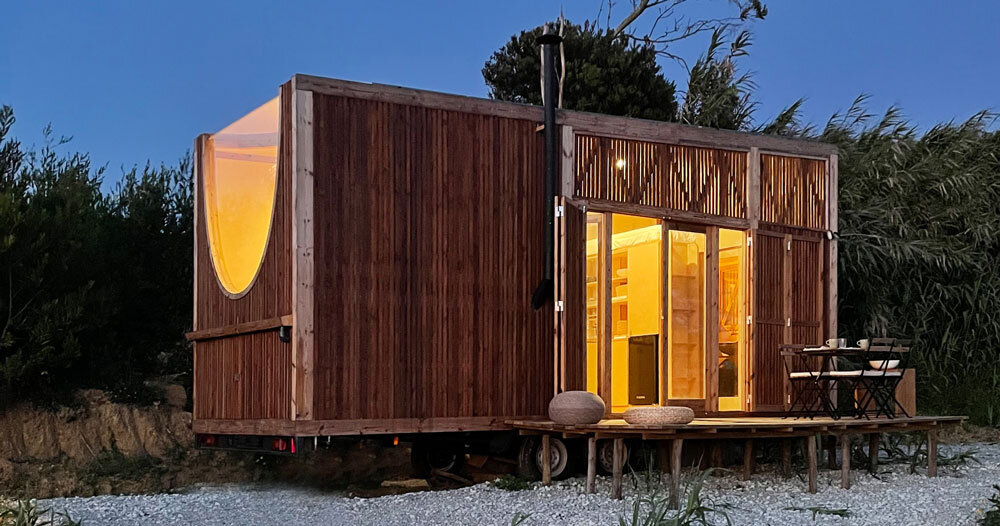 madeiguincho realizes offgrid living with 'ursa,' the tiny house on wheels