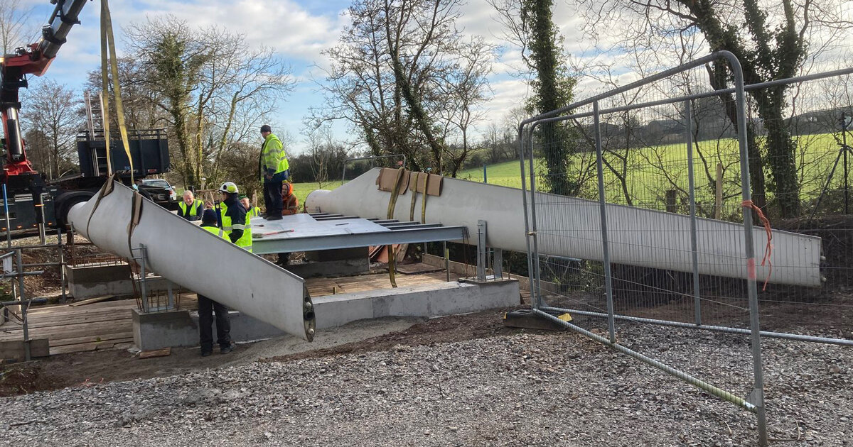 repurposed wind turbine blades build new 'BladeBridge' in ireland