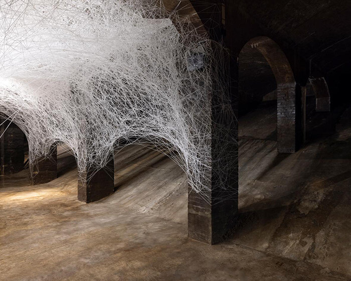 chiharu ゼロ磁場トルネード Chiharu Shiota's Ethereal Thread Installations Weave Magic at