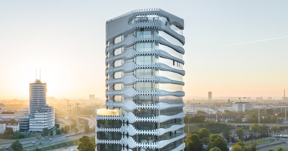 J.mayer h.  hüllt seinen neu fertiggestellten Turm in eine „Zipper“-Fassade