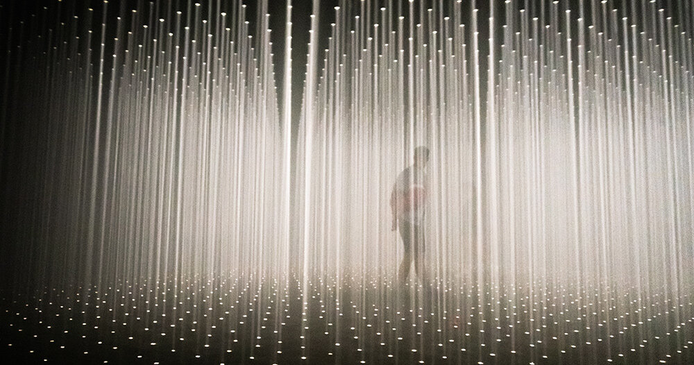 random international’s ‘living room’ is an ethereal maze of light in miami