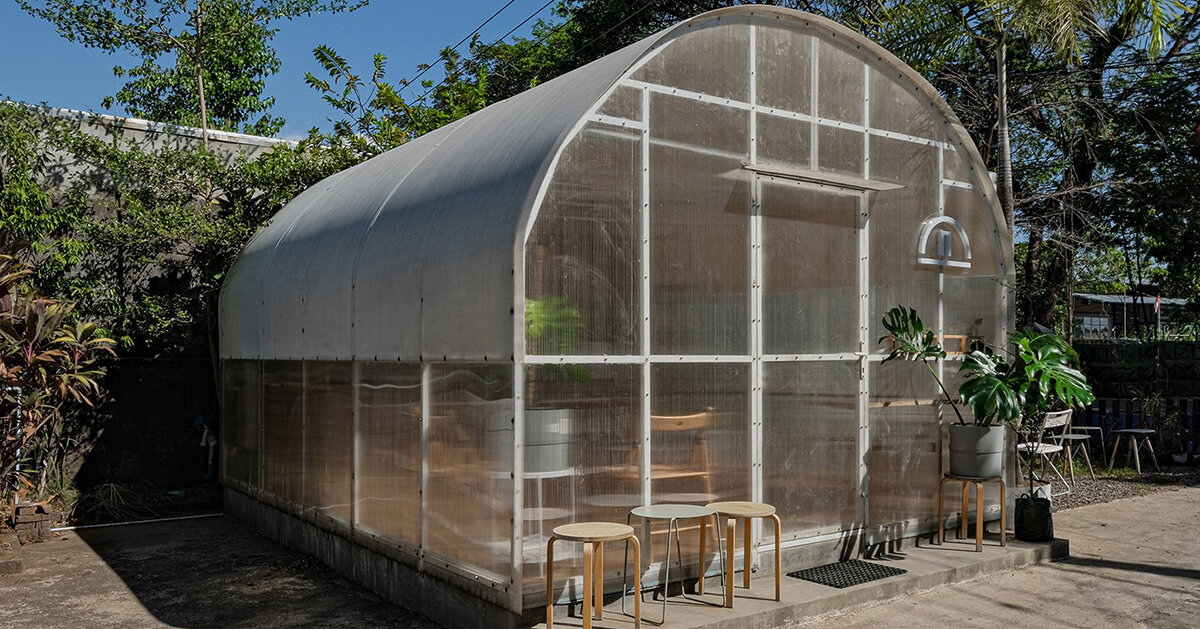 20 sqm coffee shop pops up like a greenhouse in the front yard of a