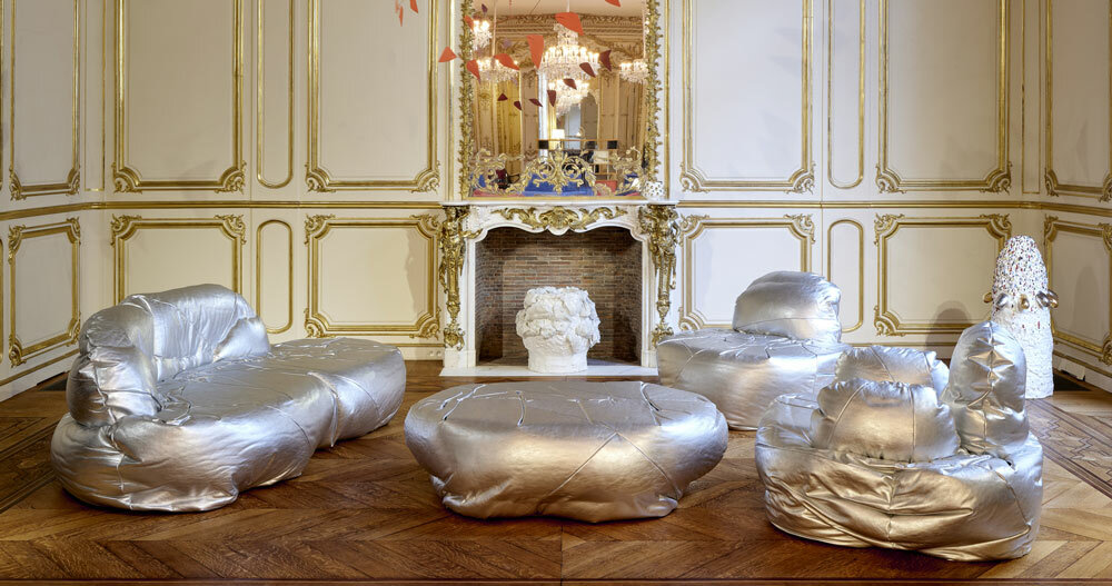 max lamb sculpts leather into silver ‘clouds’ at design miami/ paris