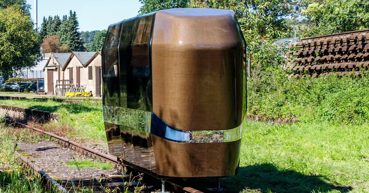 compact autonomous monorail vehicle can be a car substitute for people living in rural areas