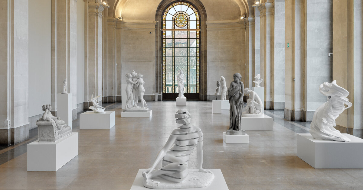 wim delvoye fuses museum artifacts with his sculptures in geneva