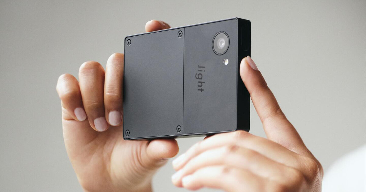 light phone III comes with point-and-shoot film camera and clickable wheel for the flashlight