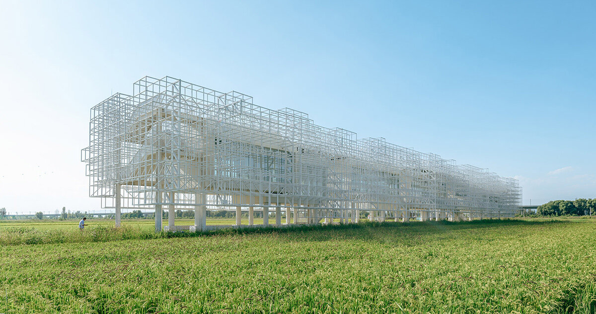 BUZZ renovates concrete ruin to bring pixelated community space to rural china