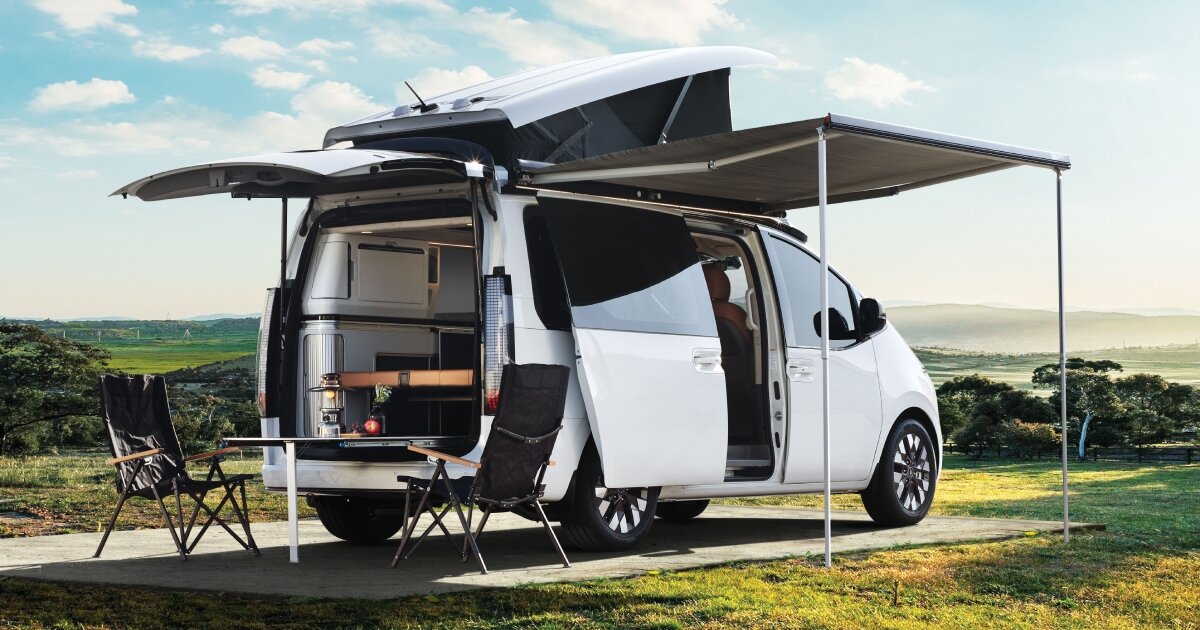 expandable off-grid electric camper could recharge itself without plugging in