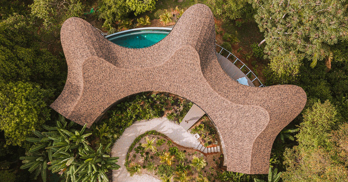 wavy roofscape crowns open-air residence by studio saxe along costa rica’s pacific coast