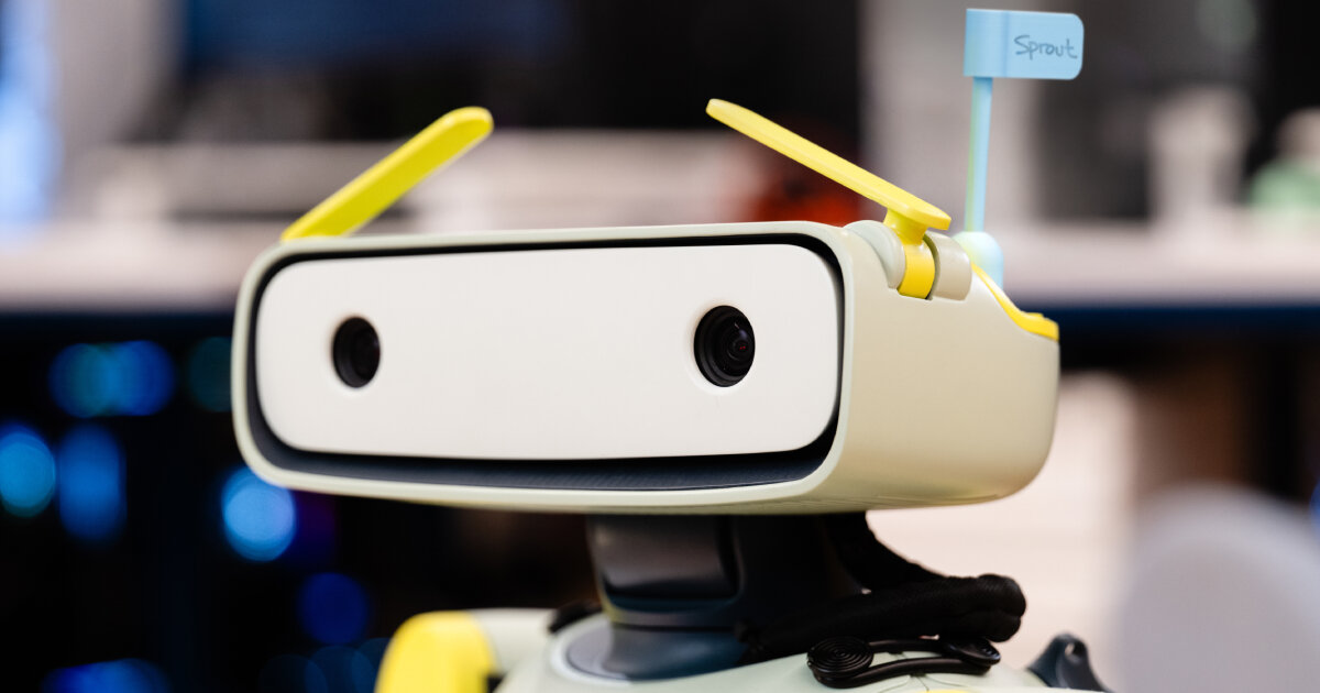 portable humanoid robot uses antenna eyebrows and light animations to express emotions