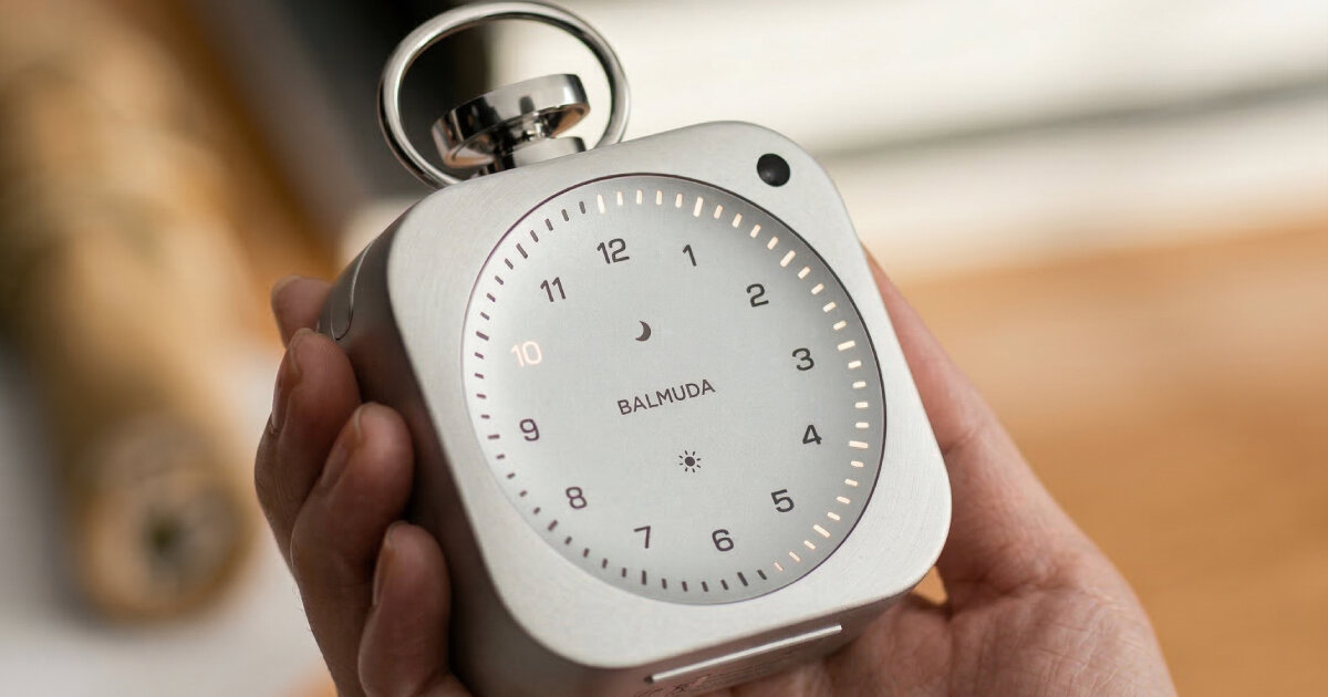 pocket watch-inspired clock shows users what time could feel like