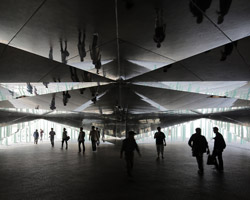 ATELIER BRÜCKNER: GS caltex pavilion