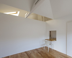 htmn: suspensions of space