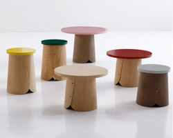 feria hábitat valencia: 10 years of nude   young spanish design